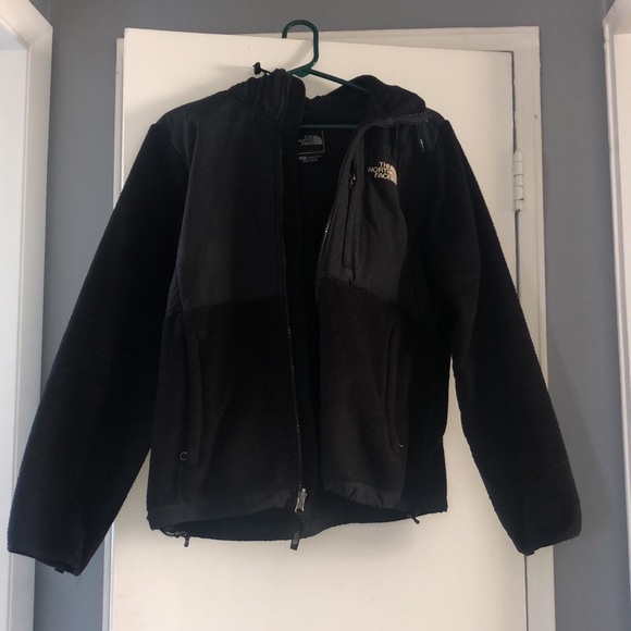 Black Hooded Fleece Northface Jacket - Picture 4 of 5